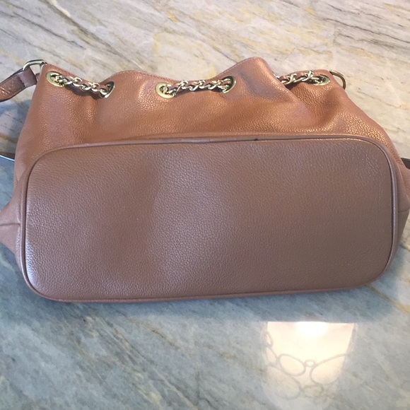 Michael Kors Frankie Large Drawstring Shoulder Bag - Picture 5 of 8